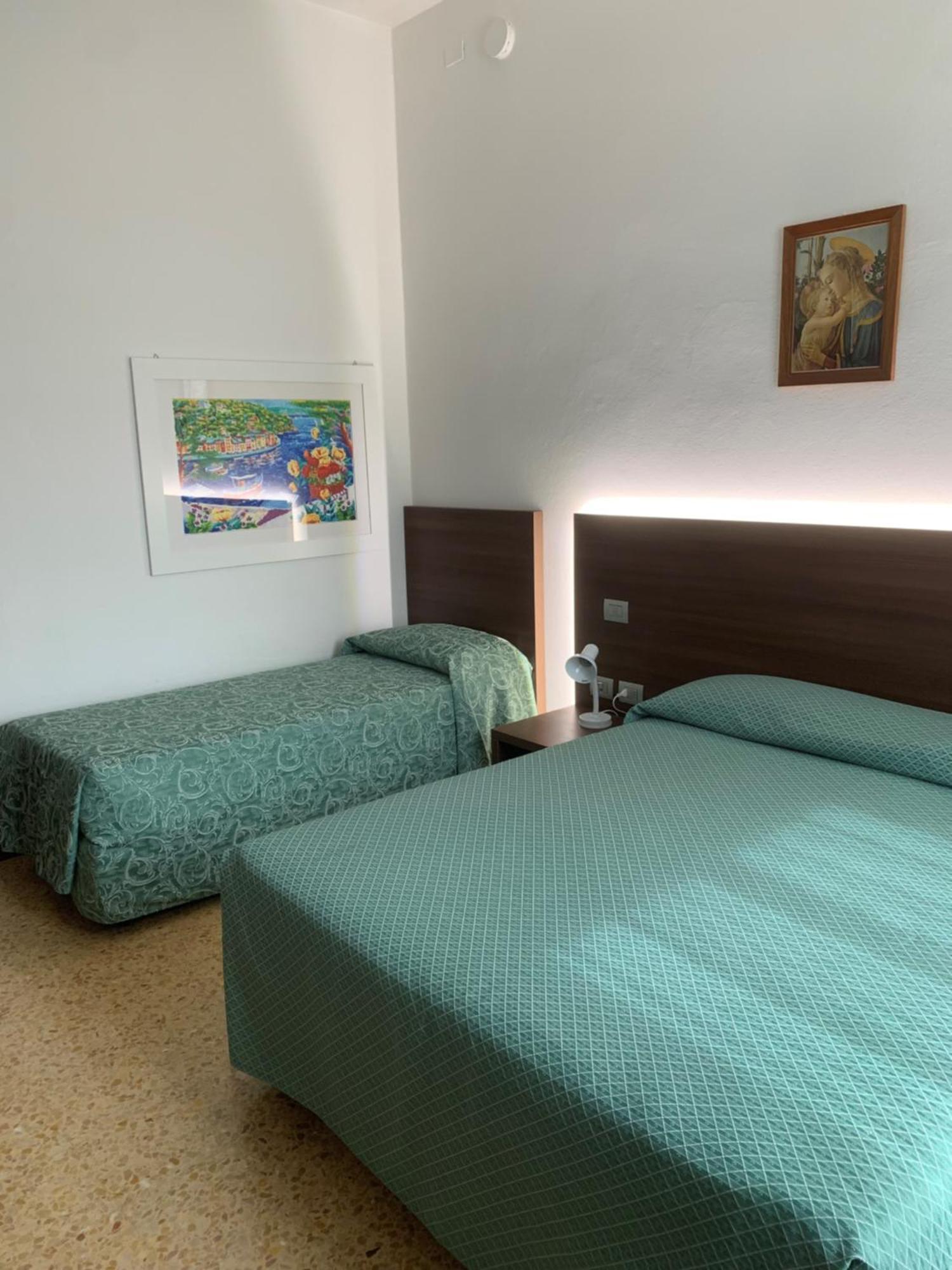 Locanda Al Santuario Πεσκιέρα ντελ Γκάρντα Εξωτερικό φωτογραφία